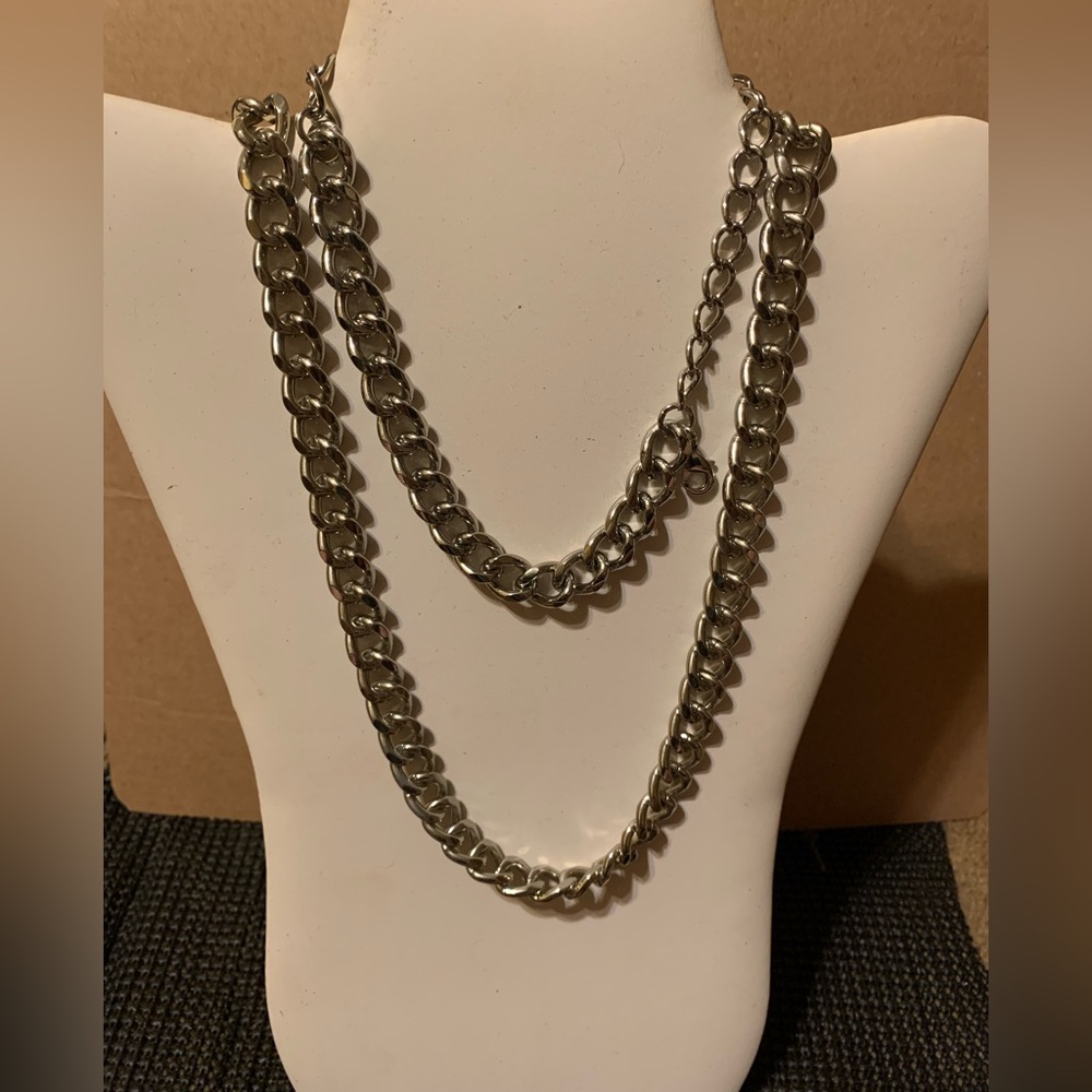 Stella and Dot 20in necklace with bracelet